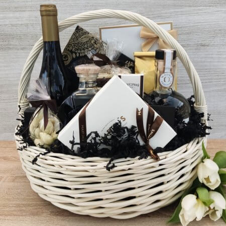 Wyjątkowy kosz podarunkowy